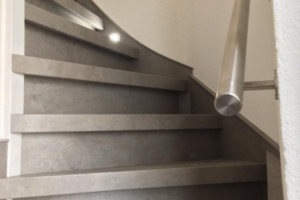 Treppe-in-betonoptik